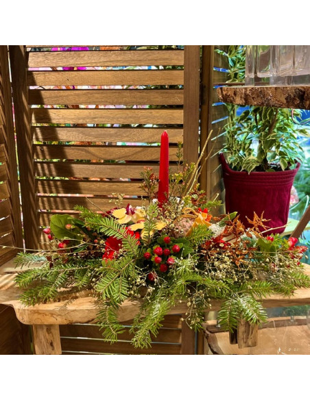 un centre de table allongé traditionnel