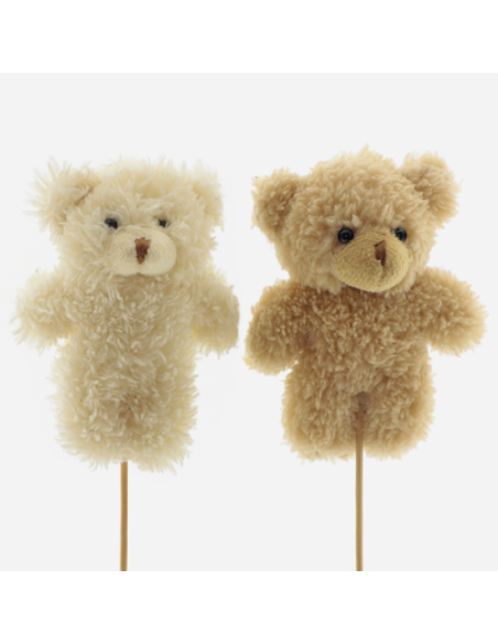 Un ourson en peluche